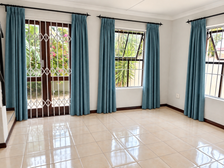 2 Bedroom Property for Sale in Parklands Western Cape